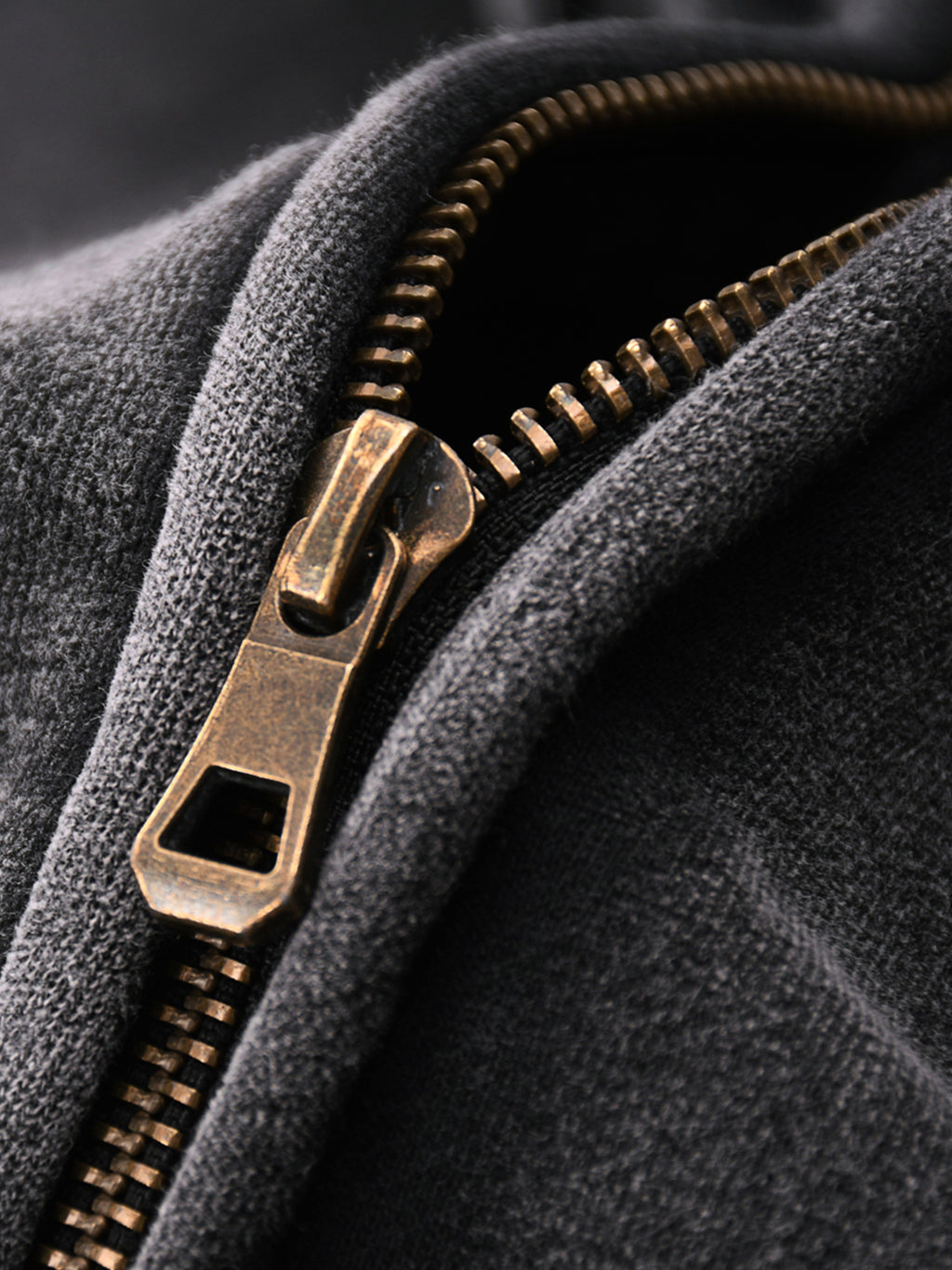 VINTAGE ZIP